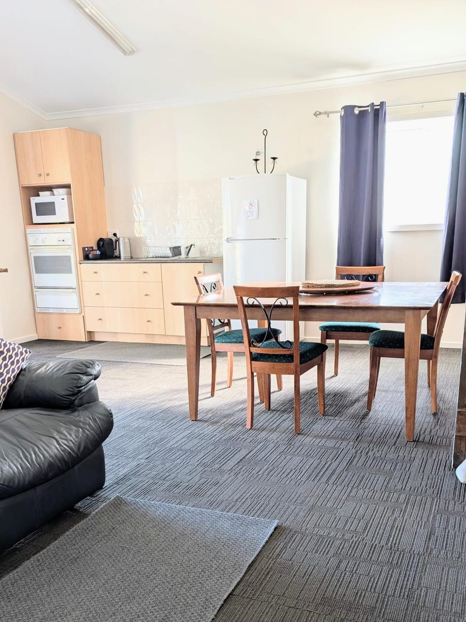 Kitchen or kitchenette, oven