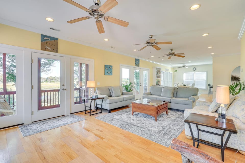 Waterfront Oak Island Home w/ Dock House in Oak Island