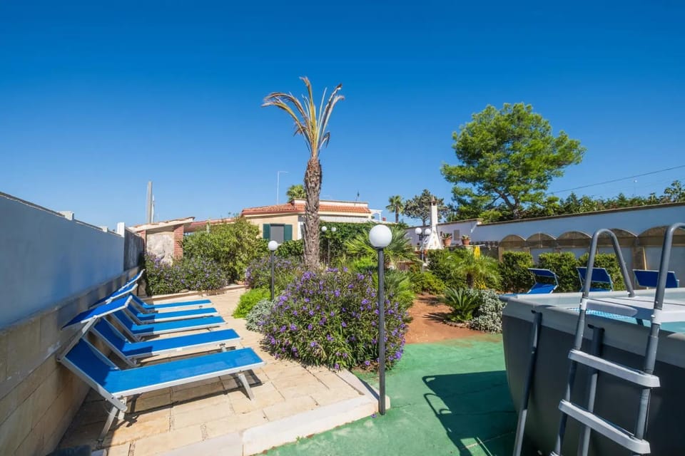 View (from property/room), Garden view, Inner courtyard view, furniture