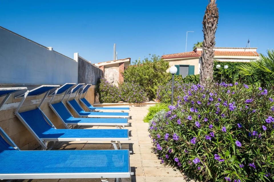 Off site, Diving, Evening entertainment, furniture