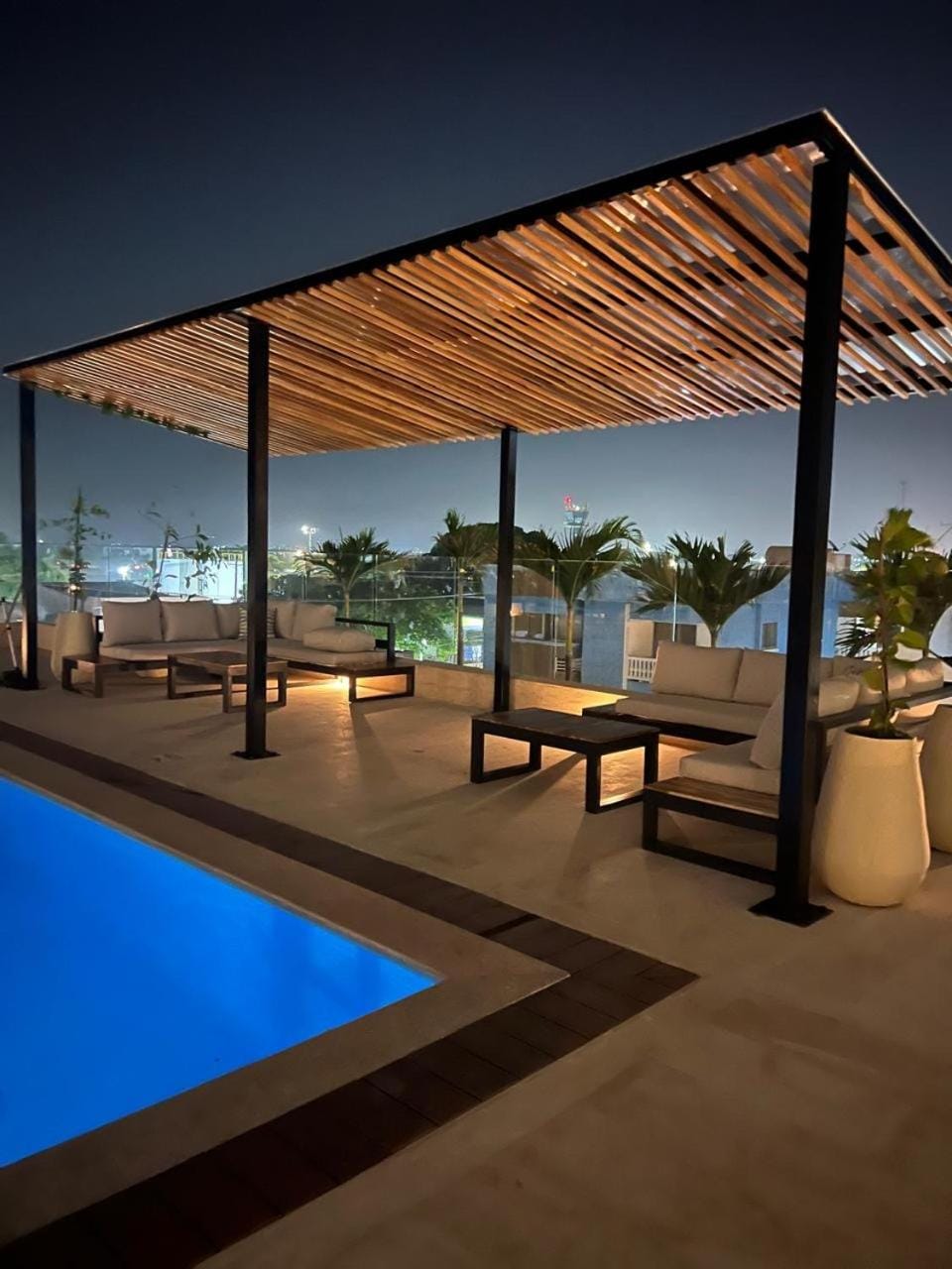 Swimming pool