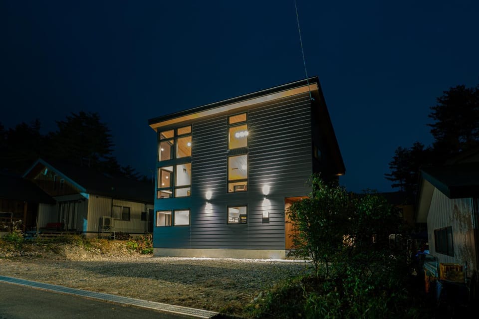 Property building, Night