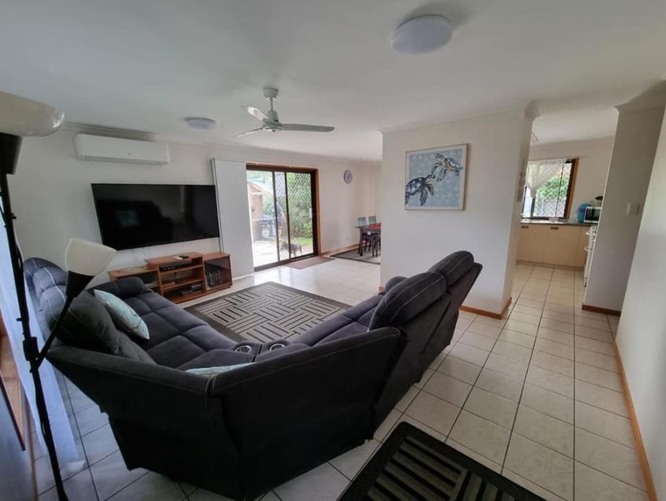 Welcome to Seascapes Apartment in Tin Can Bay