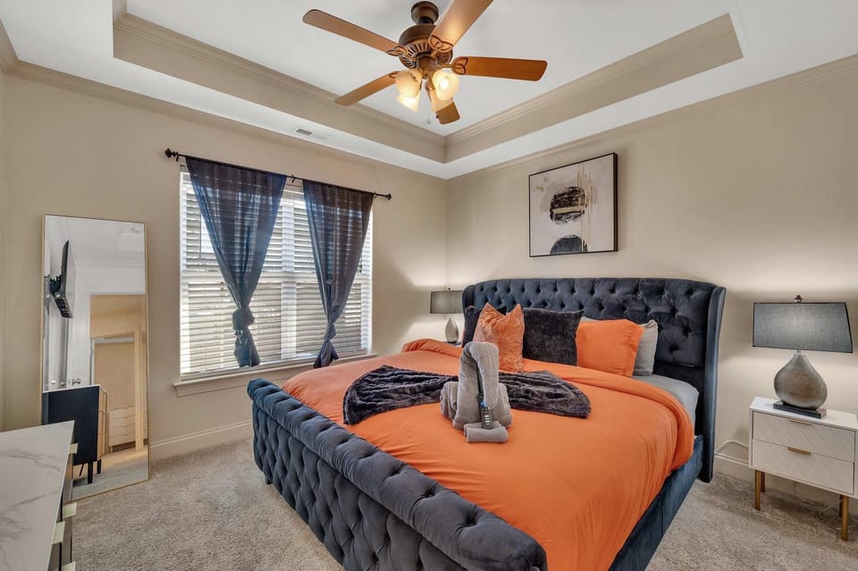 Cozy 2B Townhouse - King Bed House in Kannapolis