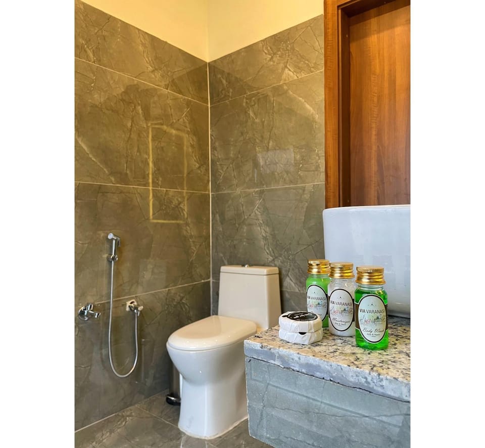 Toilet, Bathroom