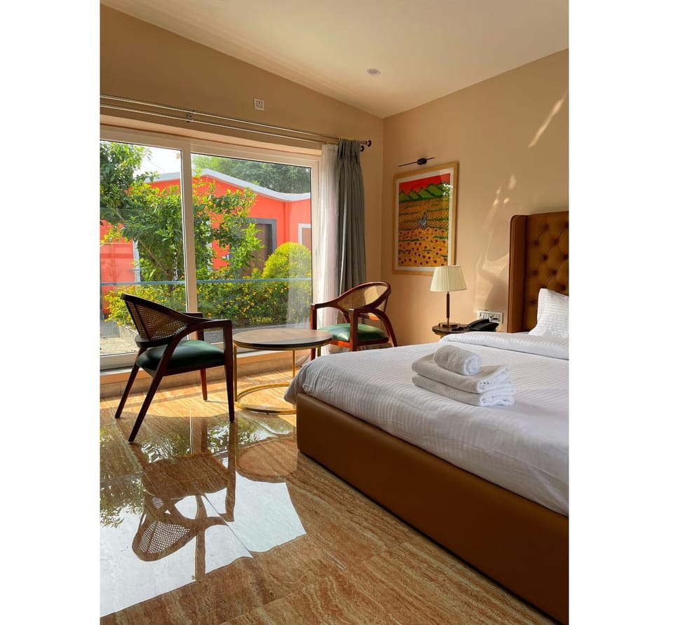 Seating area, Bedroom
