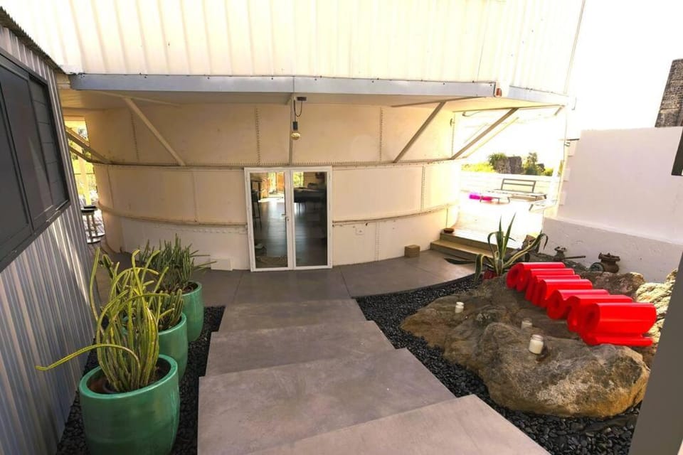 Villa atypique La Cuve village artisanal Eperon 15 min du Lagon Villa in Saint-Paul