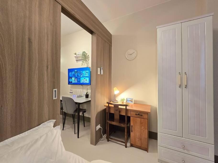 1BR Condotel with Balcony at FAME Residences #FM56 Apartment in Mandaluyong