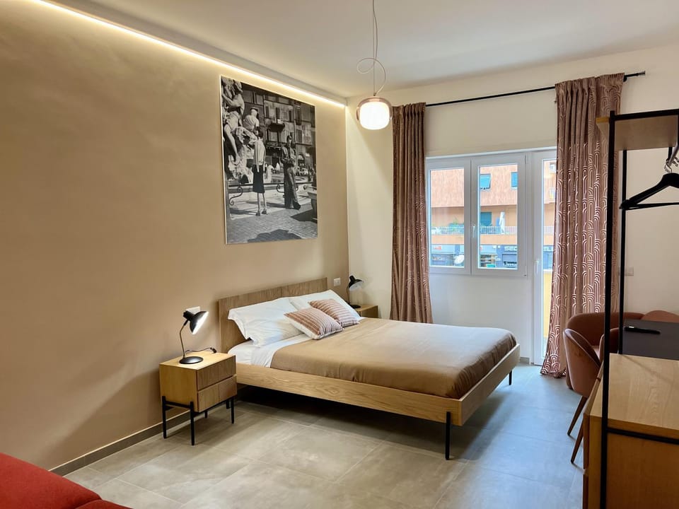 Bed, Photo of the whole room, Bedroom