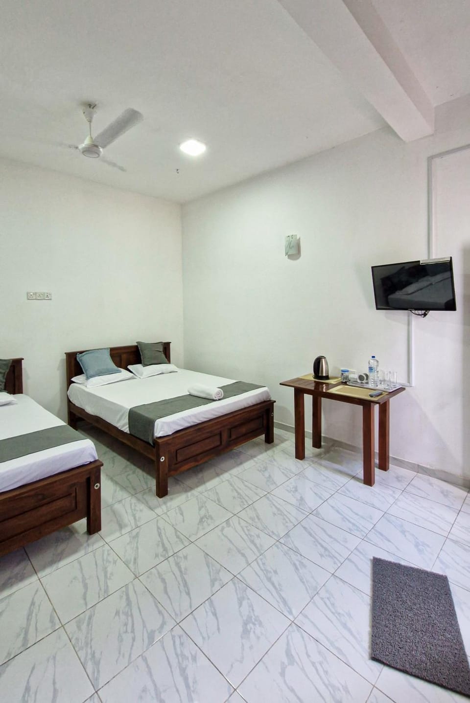 Bed, TV and multimedia, Bedroom, air conditioner