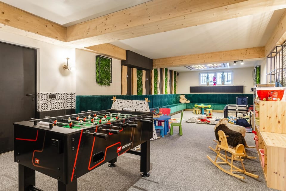 Game Room, Kids's club