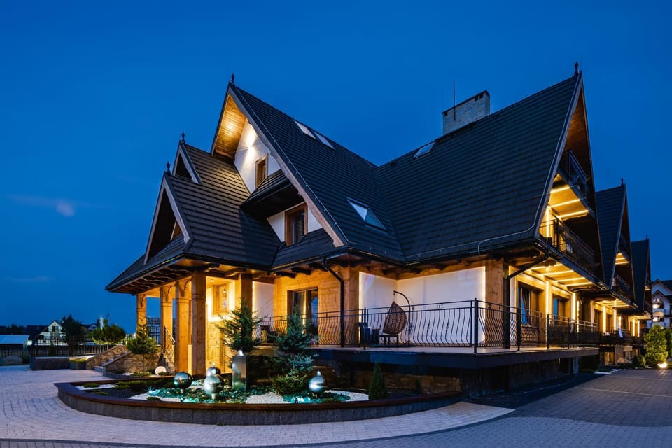 Property building, Night
