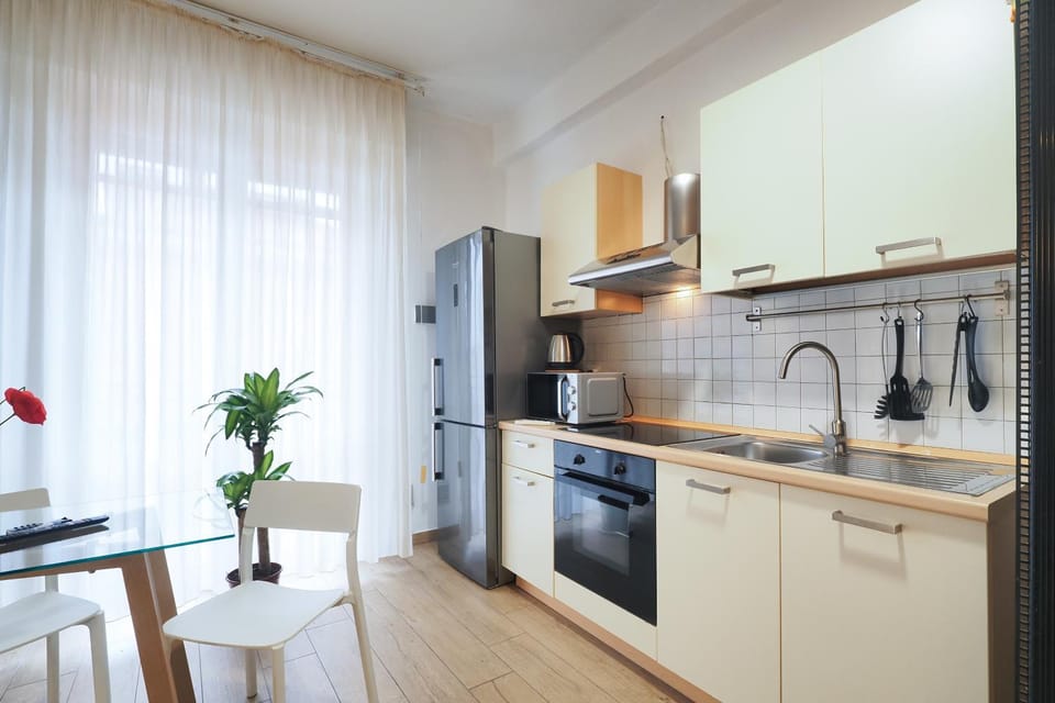 Kitchen or kitchenette, oven, stove