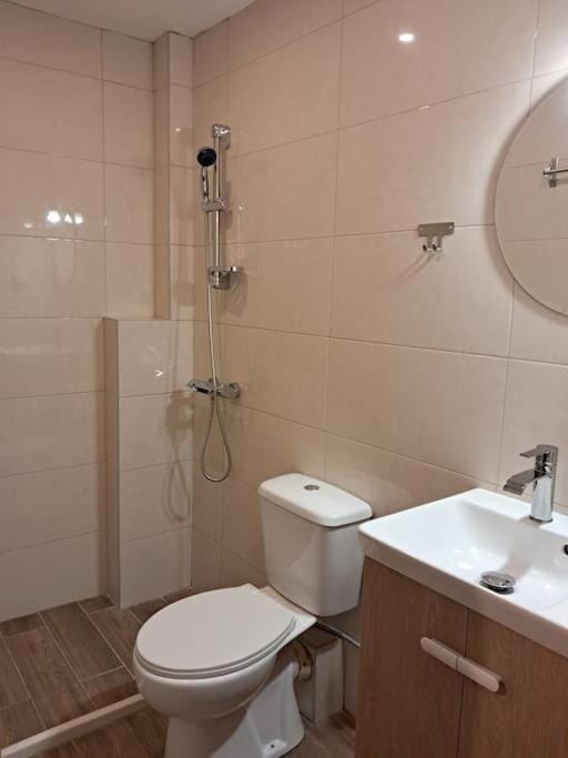 West Athens Welcome Δυτικά της Αθήνας Apartment in Piraeus Regional Unit, Greece