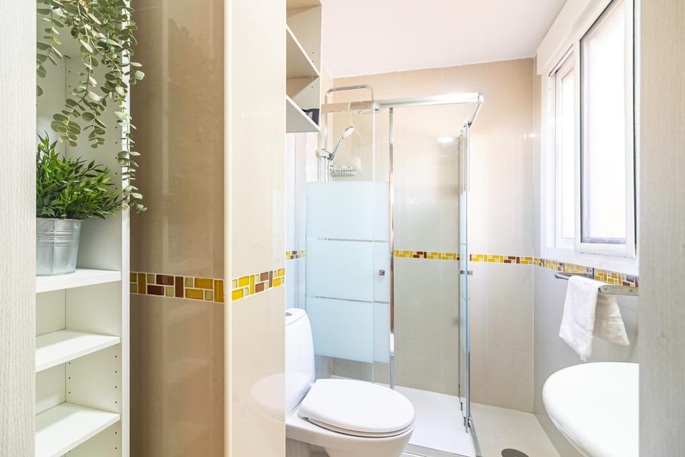 Shower, Bathroom