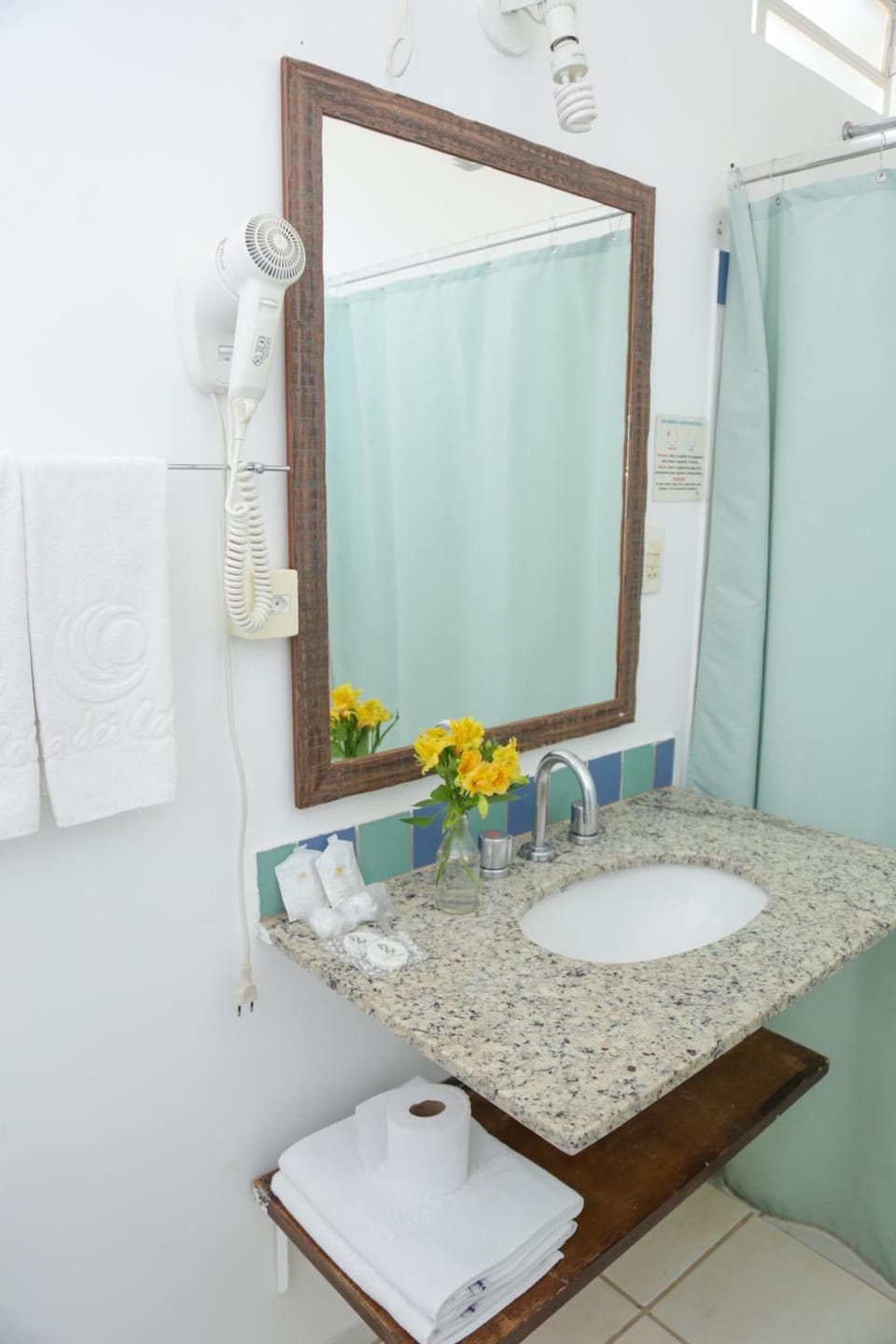 Bathroom, towels