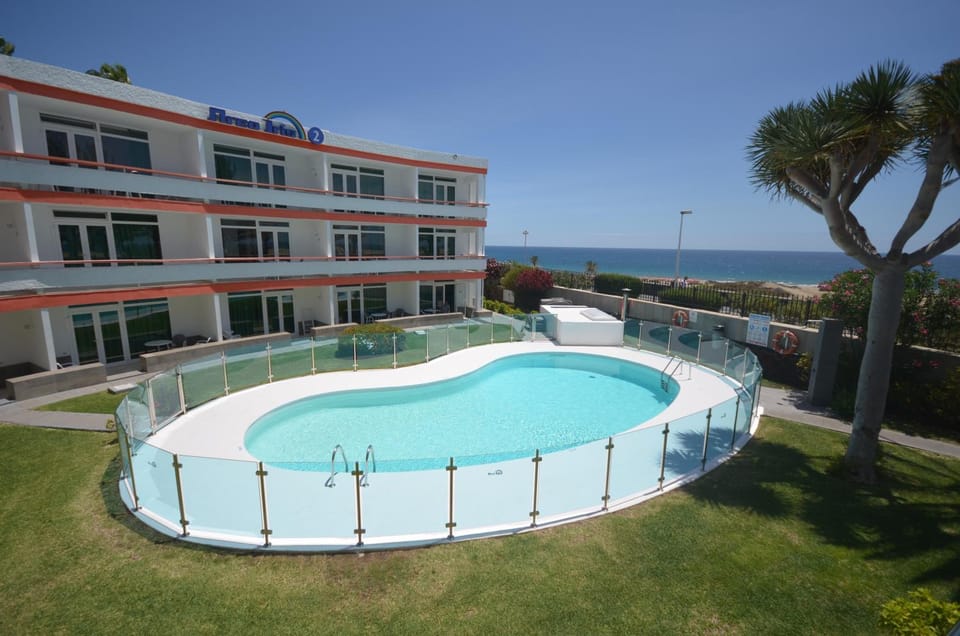Swimming pool, Swimming pool
