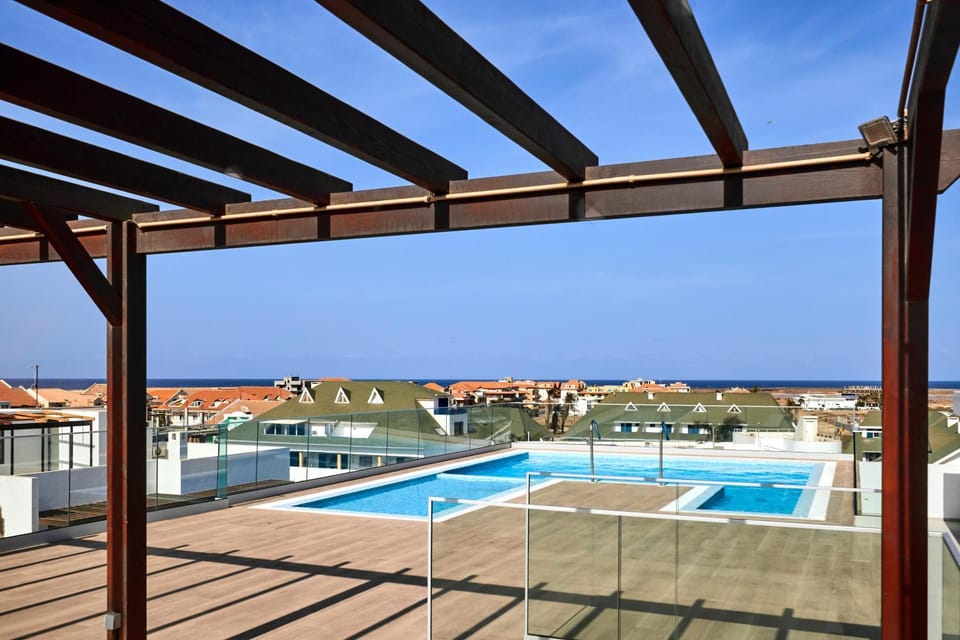 Pool view, Swimming pool, sunbed