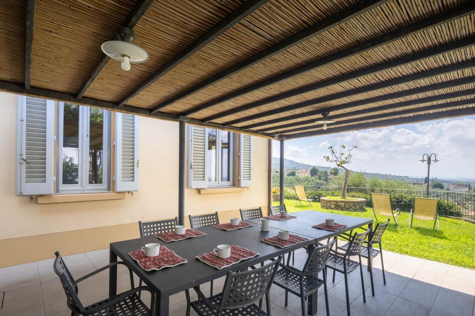 Patio, Garden, View (from property/room), Dining area, Garden view