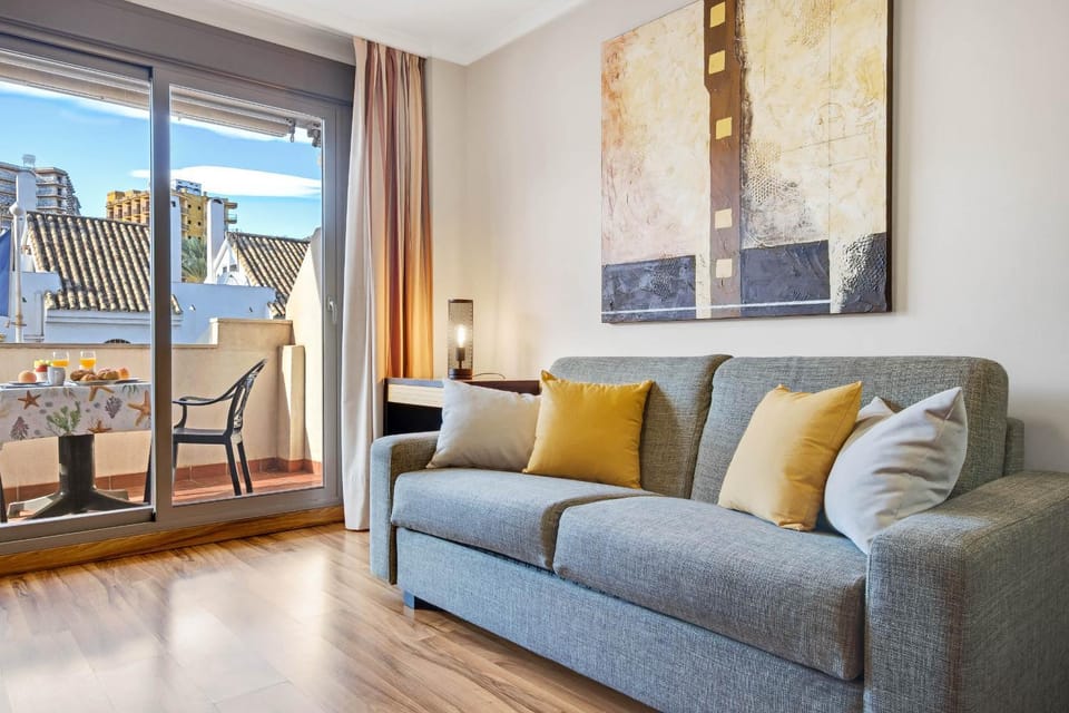 Los Girasoles Vacances - 1 BDR Comfy Place Apartment in Benalmadena