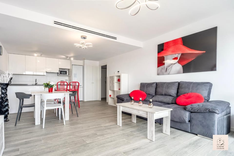 Kitchen or kitchenette, Living room, Dining area