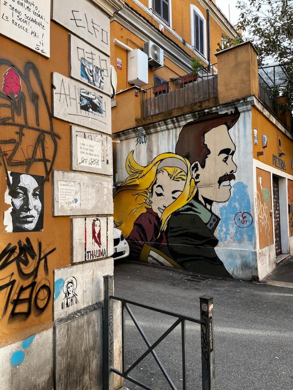 Neighbourhood, Street view