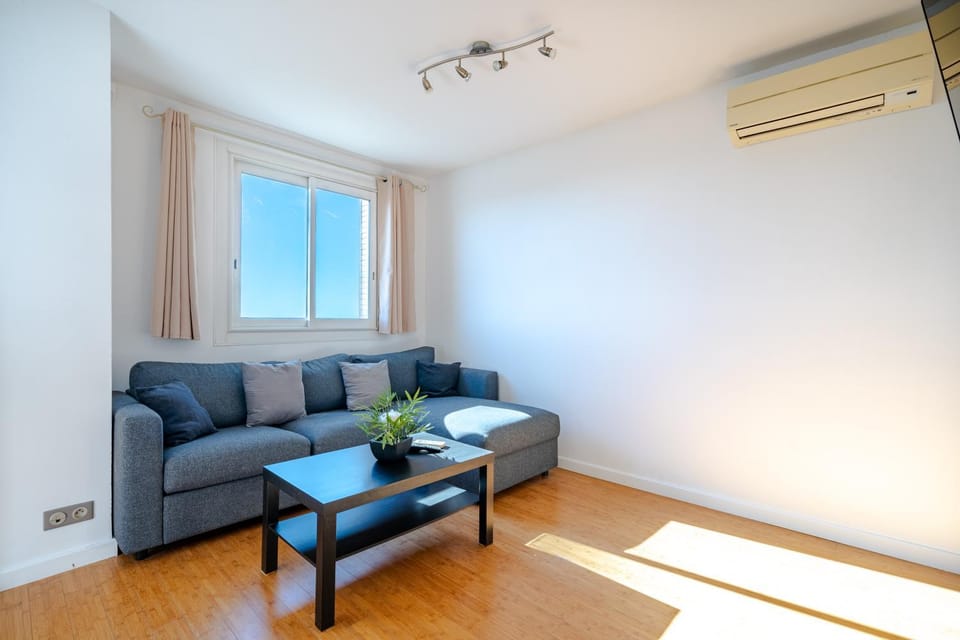Superbe 3p vue mer avec parking Apartment in Nice