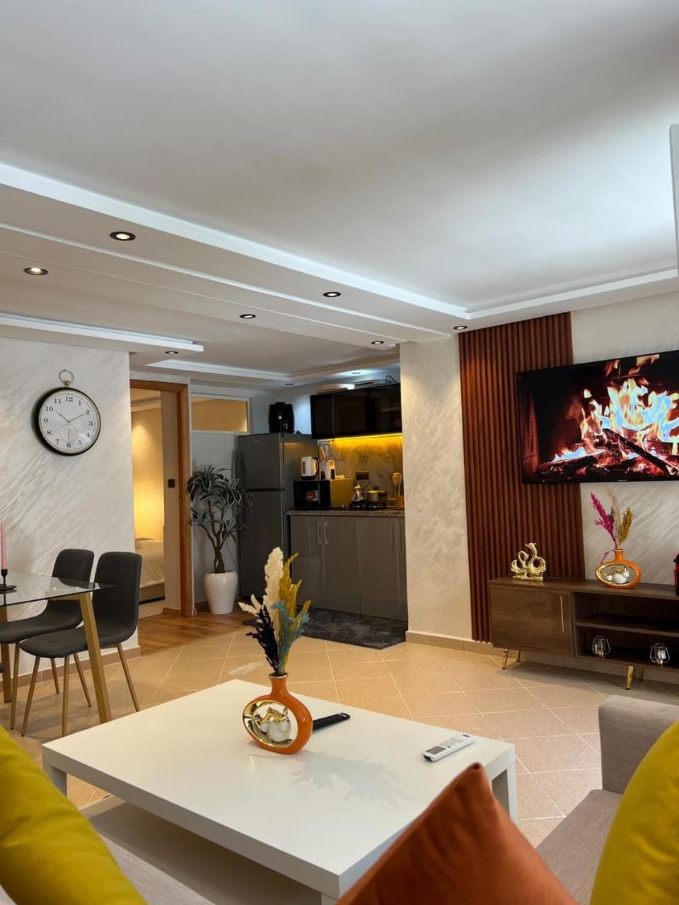 Villa Hotel By Carrousel Mall Rabat, All by Walking -5 Appartements- Apartment in Rabat