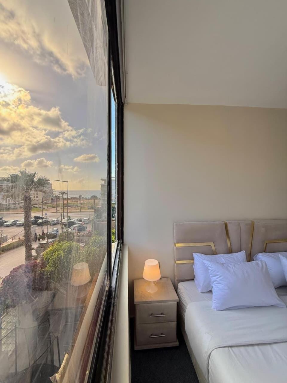 Villa Hotel By Carrousel Mall Rabat, All by Walking -5 Appartements- Apartment in Rabat