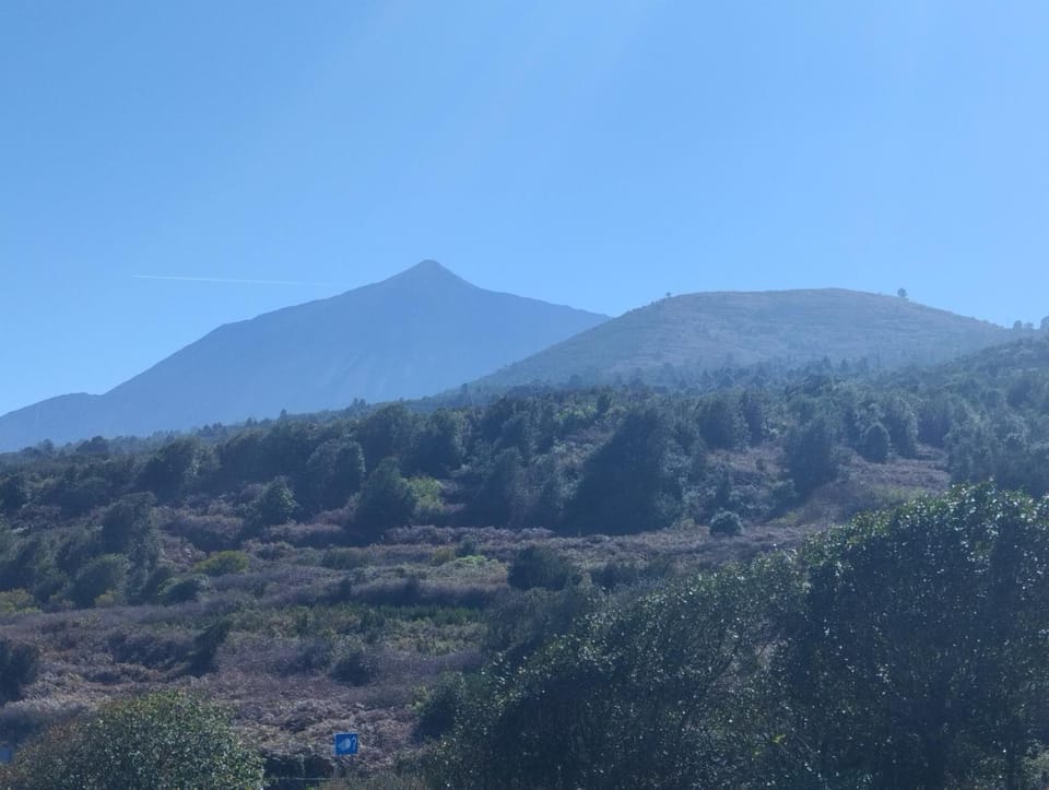 Nearby landmark, Mountain view
