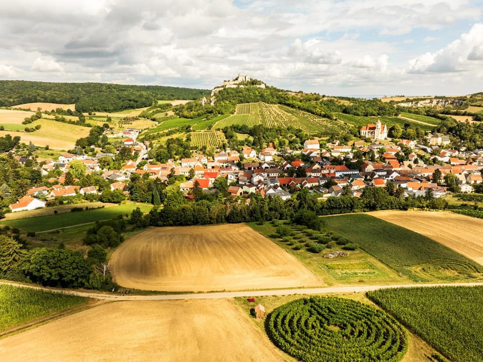 Nearby landmark, Natural landscape, Bird's eye view, City view