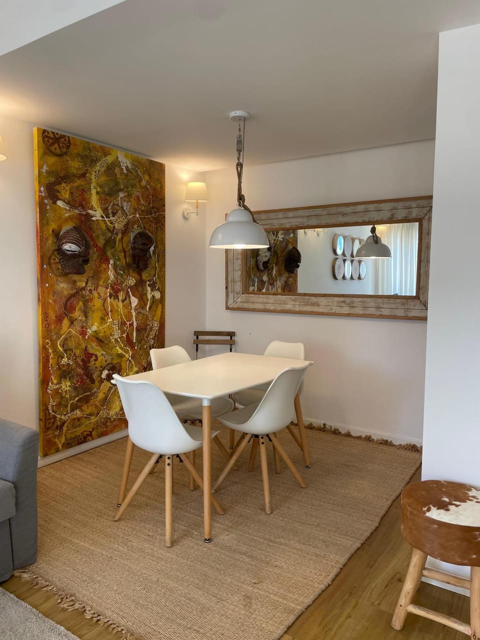 Seating area, Dining area