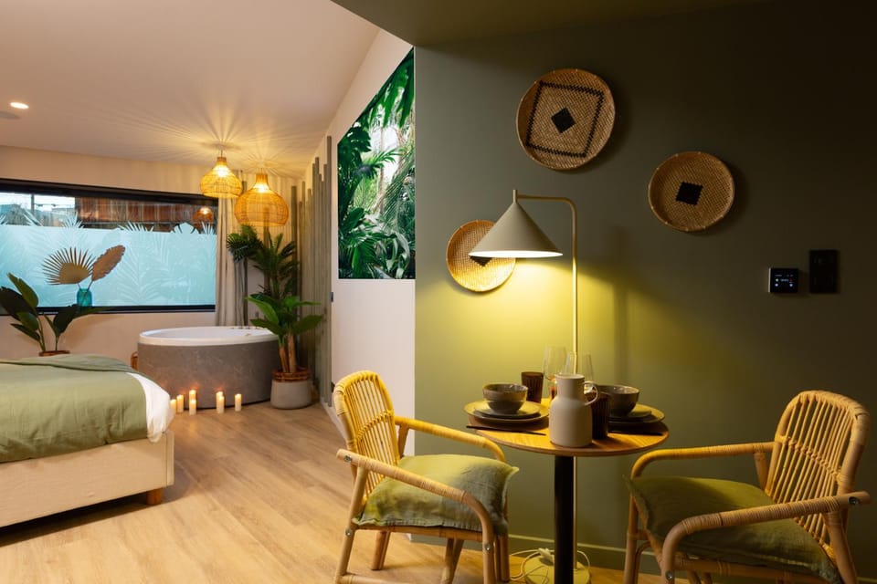 Suite romantique Bali, Sauna , Spa Apartment in Strasbourg