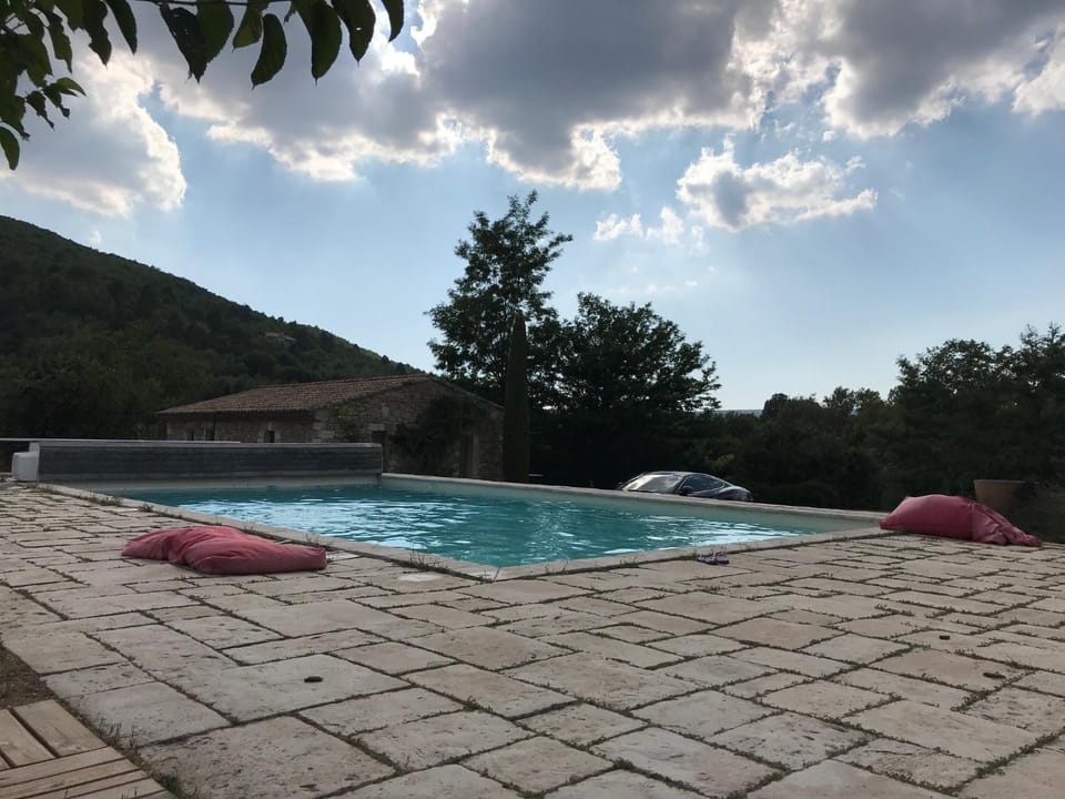 Swimming pool