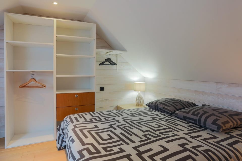 Property building, Living room, Bedroom