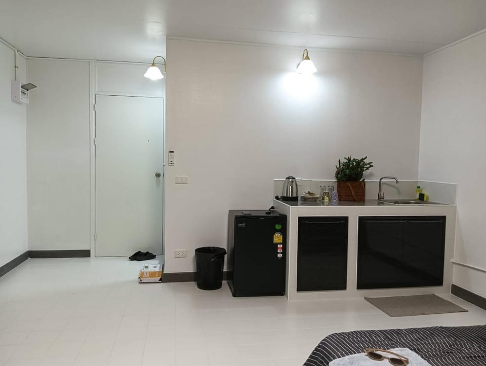 Popular Muang Thong Thani Condo, Building T9, Floor 8, Room 13 Apartment in Bangkok