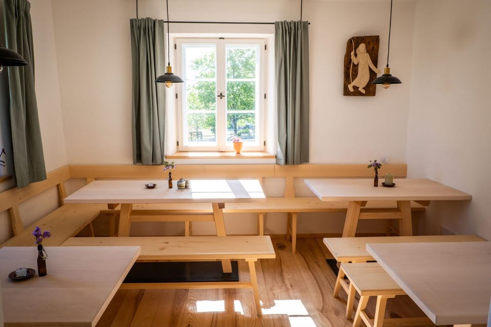 Communal lounge/ TV room, Dining area