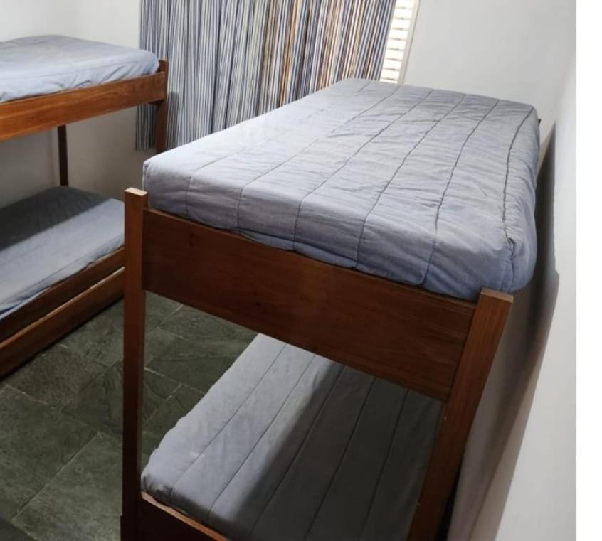 Pitangueiras prox Praia 10 pessoas ar condicionado Apartment in State of São Paulo