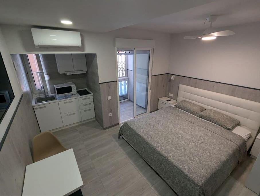 Studio Larramendi Apartment in Torrevieja