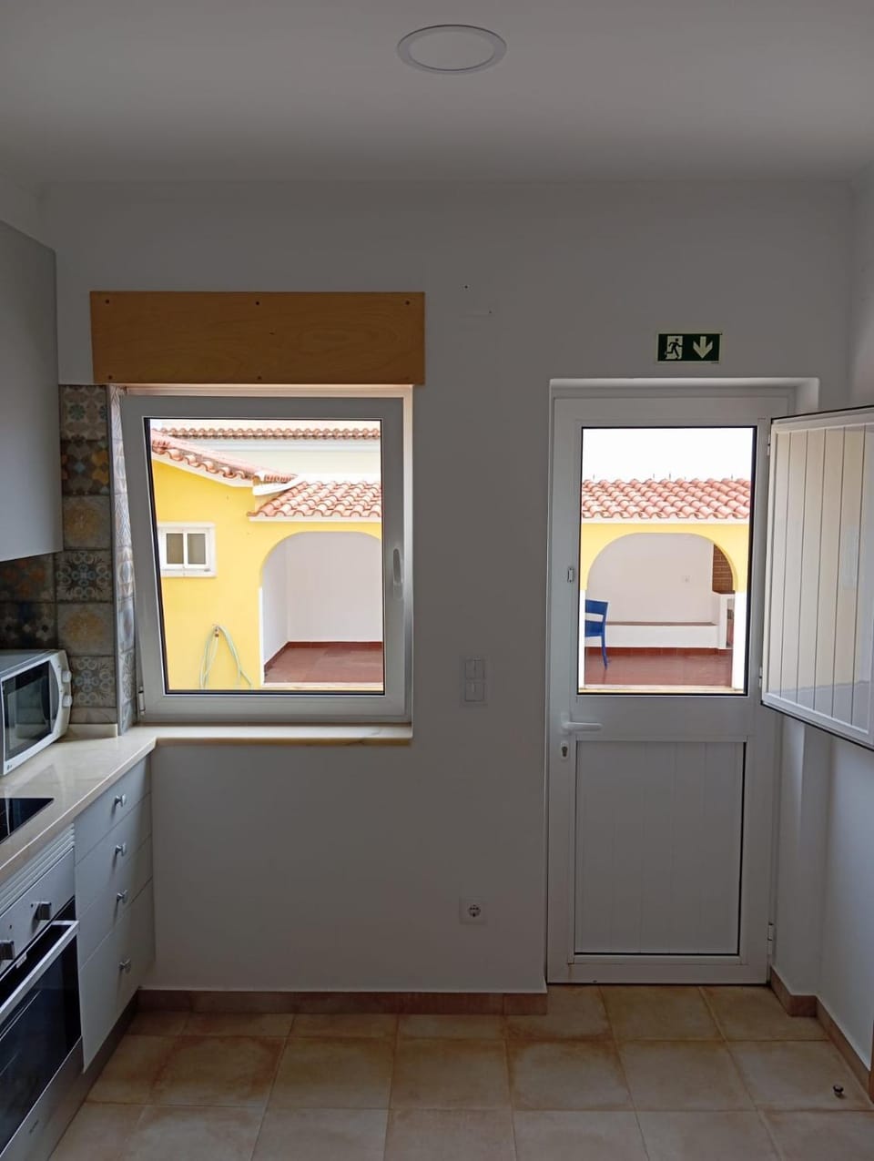 Casa Amarela House in Lisbon District