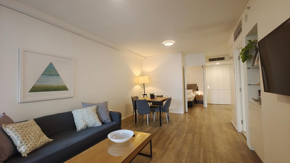 Spacious City Room Vacation rental in Brisbane