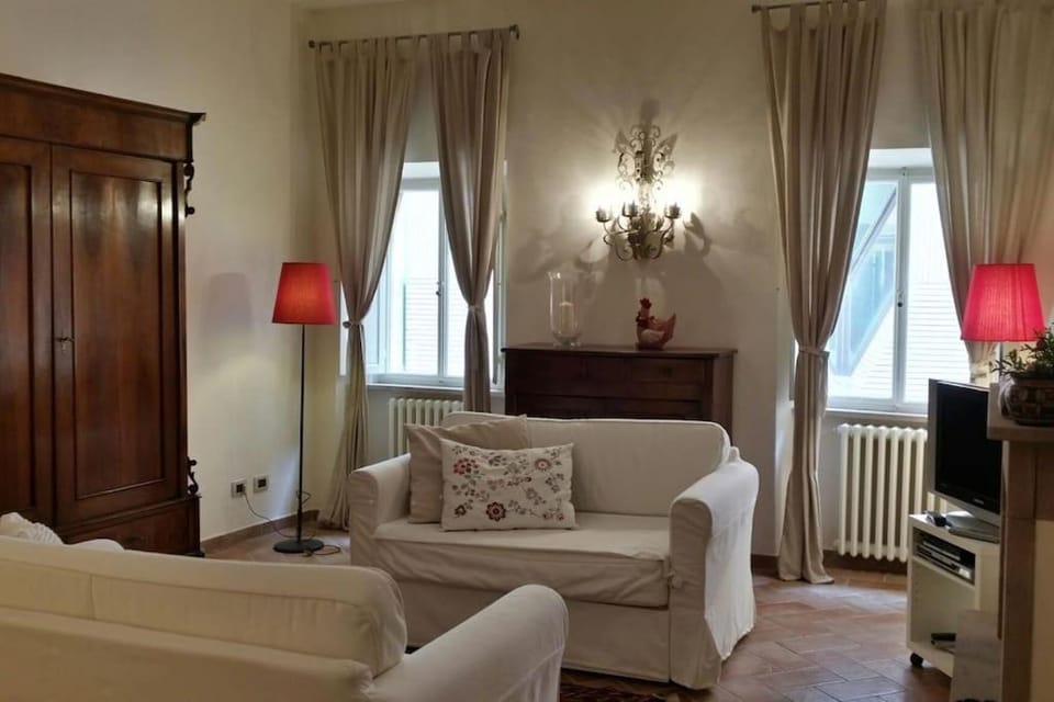 Bina's Apartment in Volterra