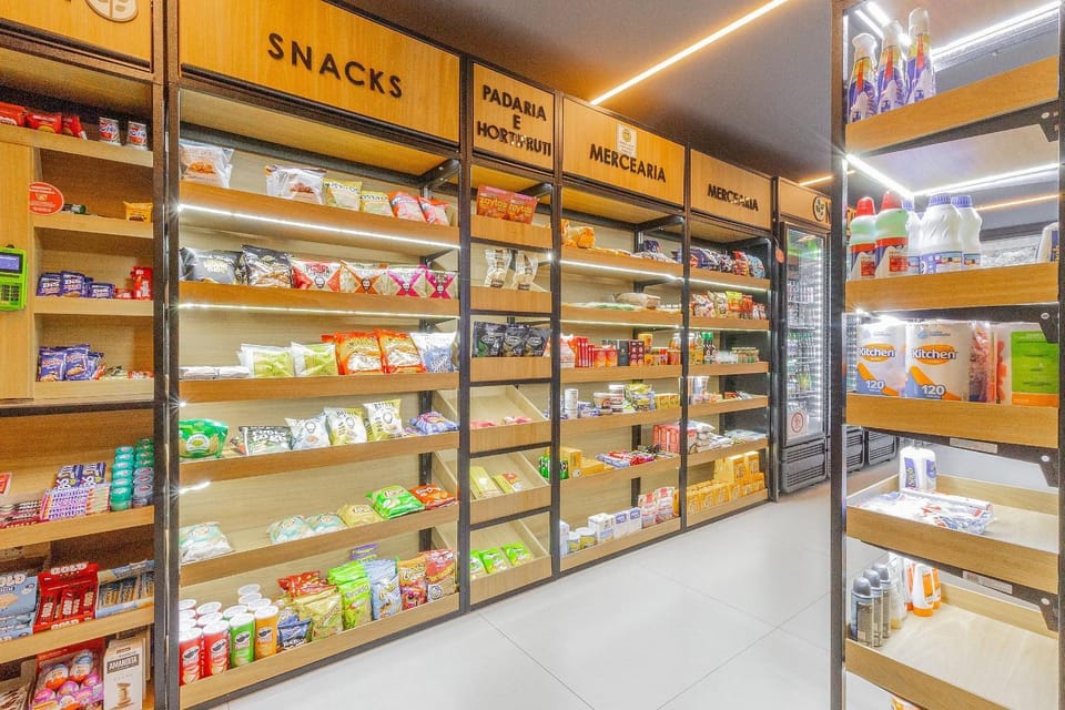 Supermarket/grocery shop