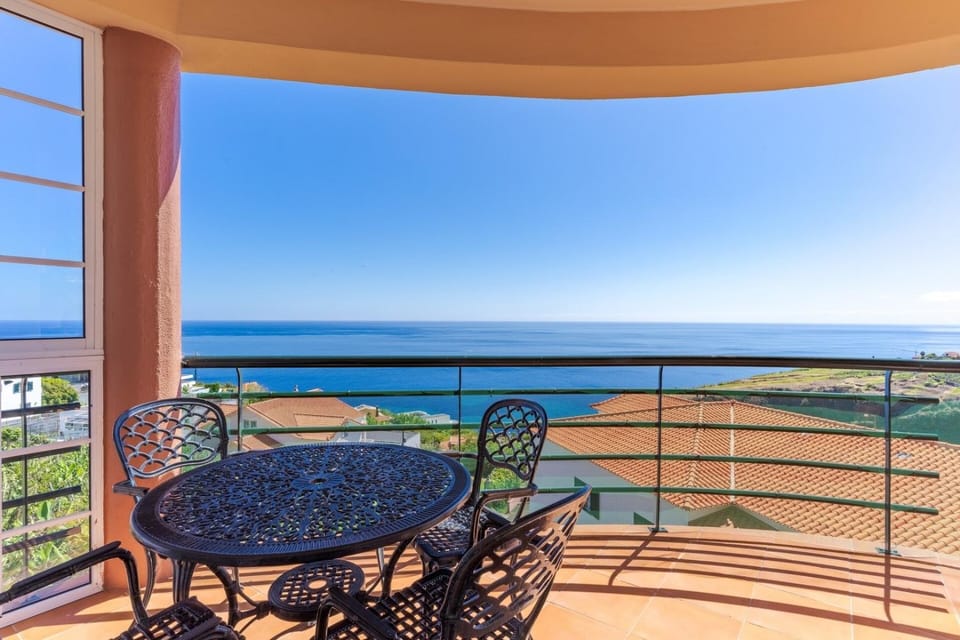 Day, View (from property/room), Balcony/Terrace, Balcony/Terrace, Dining area, Sea view