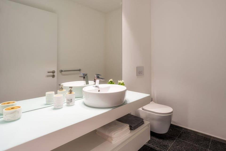 Toilet, Bathroom