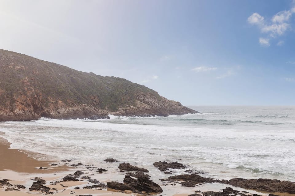 Nearby landmark, Day, Natural landscape, Balcony/Terrace, Beach, Mountain view, Sea view