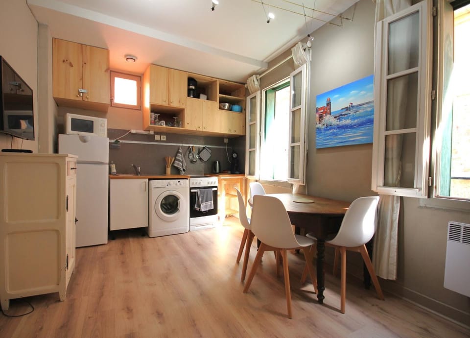Colbert Apartment in Collioure