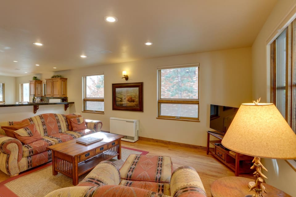 Patio & Mountain Views: Central Ouray Getaway! House in Ouray
