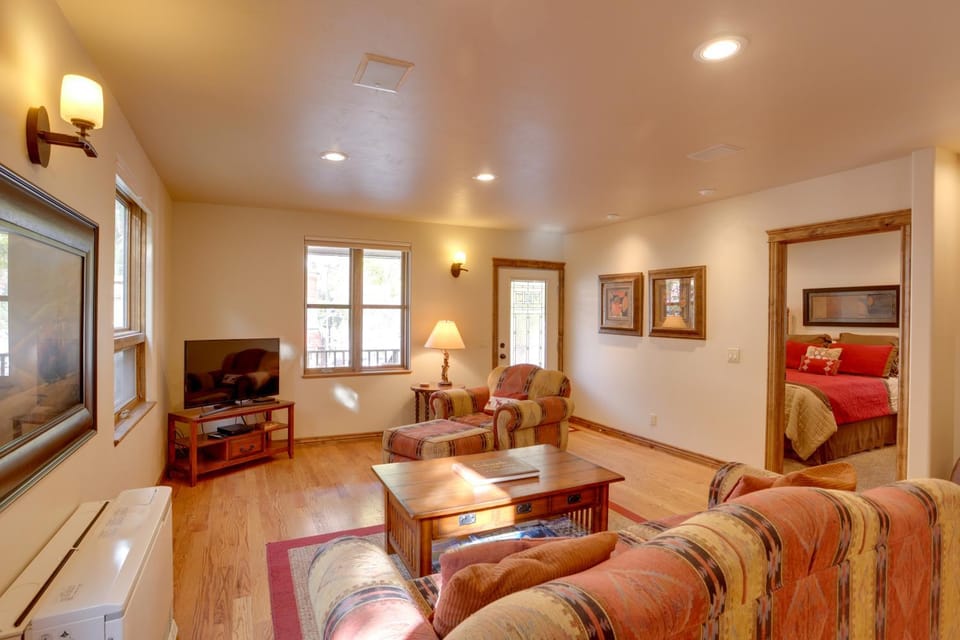 Patio & Mountain Views: Central Ouray Getaway! House in Ouray