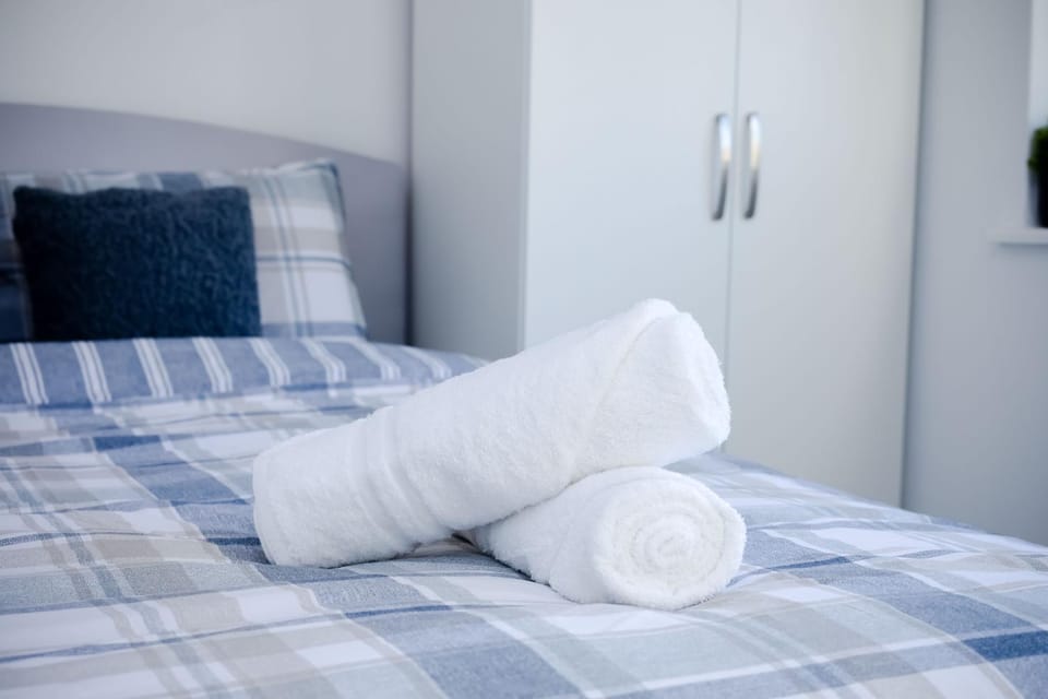Bed, Bedroom, wardrobe
